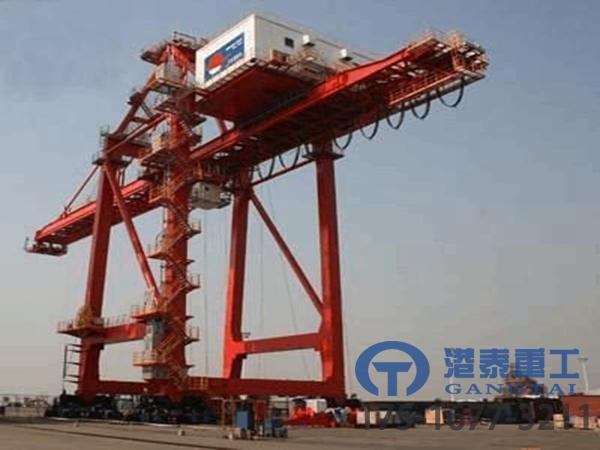 浙江舟山港口轮胎式起重机厂家轮胎式起重机动力系统的优势