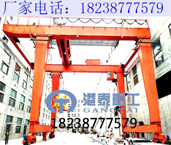 江苏南京集装箱龙门吊与跨运车的功能对比