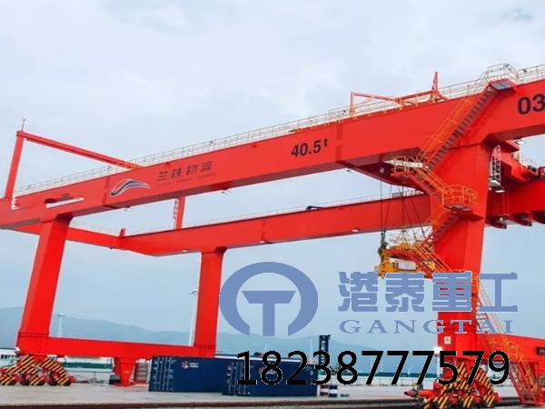 重庆轨道式集装箱龙门吊的优点