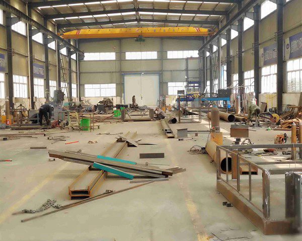 陕西西安行吊起重机诚信待人