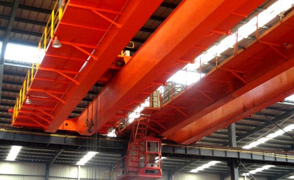 广西柳州双梁行吊生产厂家重视人才的培养