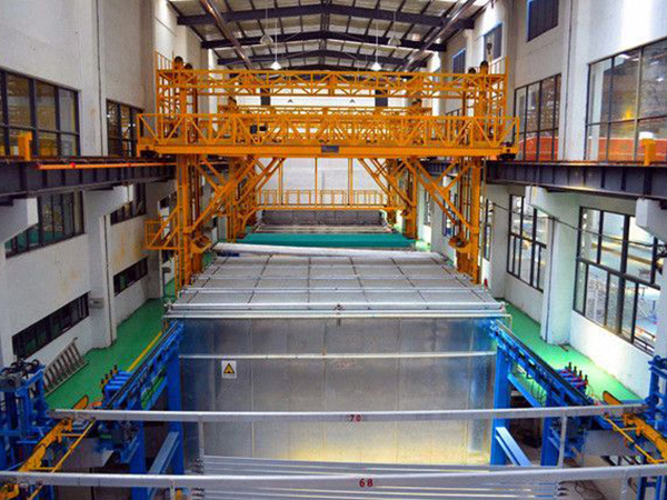 云南曲靖单梁行车销售价格 氧化铝行吊直销