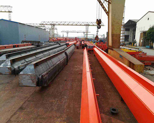 青海德令哈行车行吊厂家制造方面广泛借鉴